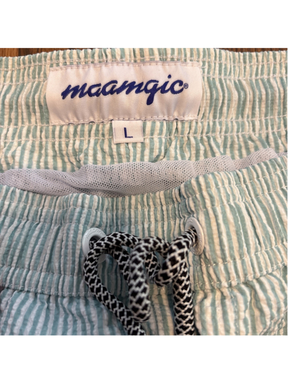 maamgic swim trunks men’s green searsucker large